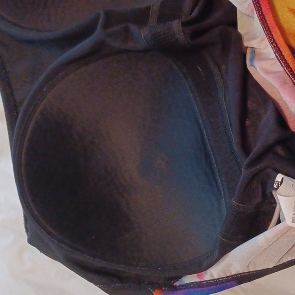 🍓Vibrant Floral Swimsuit - Picture 7 of 10